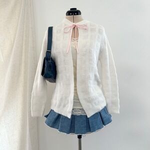 Vintage Women Orlon Acrylic White Knit Cardigan Sweater Medium Pink Bow Coquette
